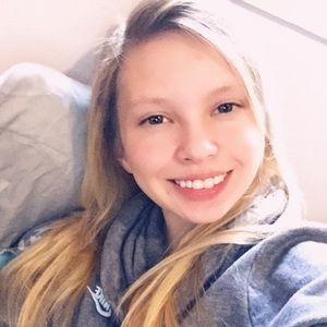 Meet your Posher, Courtney